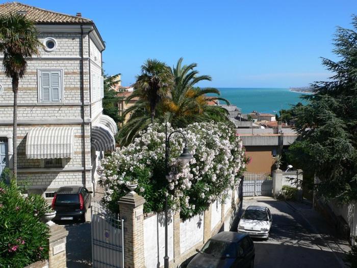 Appartamento Leopardi In Centro A Numana Esterno foto